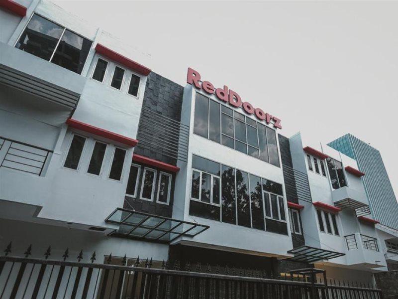Reddoorz Plus Near Plaza Blok M Jakarta Extérieur photo