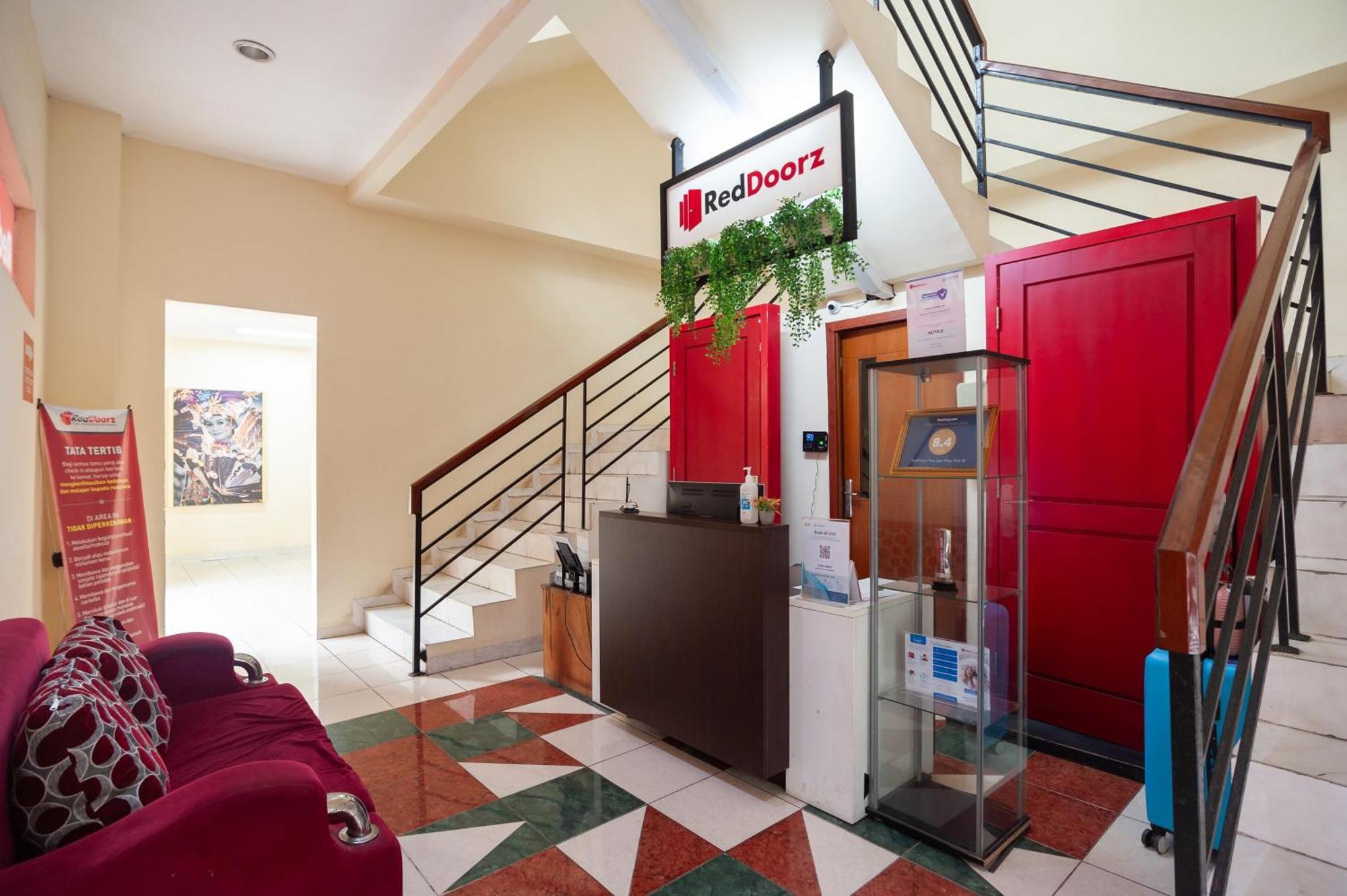 Reddoorz Plus Near Plaza Blok M Jakarta Extérieur photo